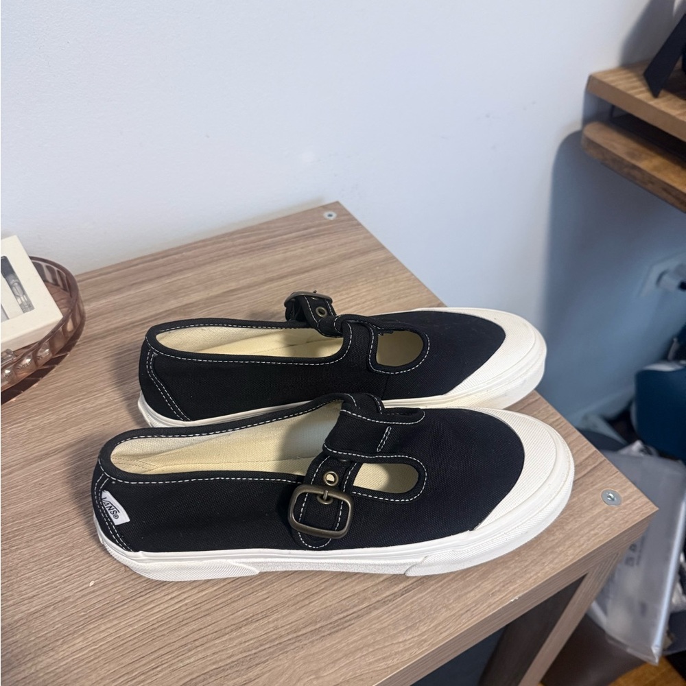 Brand new Vans Mary Jane’s